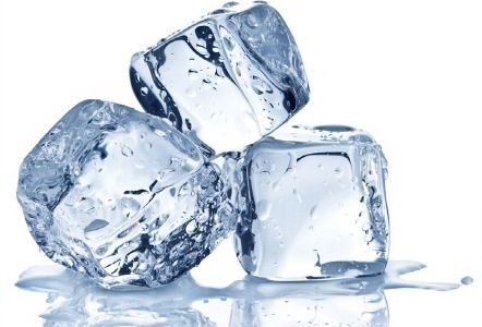  氷マッサージ