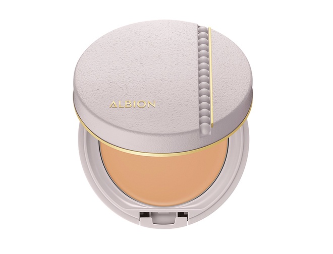 2025年春の新作ファンデーション4. アルビオン スタジオ