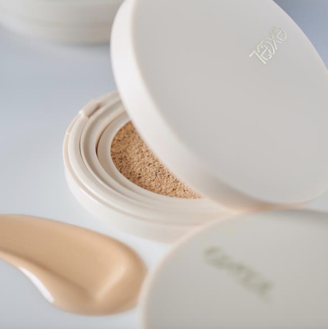 2025年春の新作ファンデーション7.エクセル