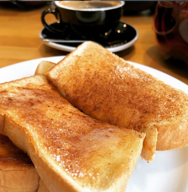 甘さをプラスしたシナモンシュガートースト