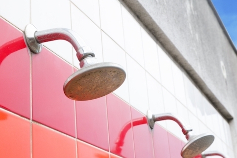 プールに入っても髪を傷ませない３つのポイント