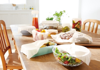 プラスチックラップの代用品として話題の「みつろうラップ」
