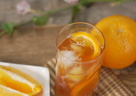 ヒハツを使ったカルダモン風味のアイスオレンジティーの作り方